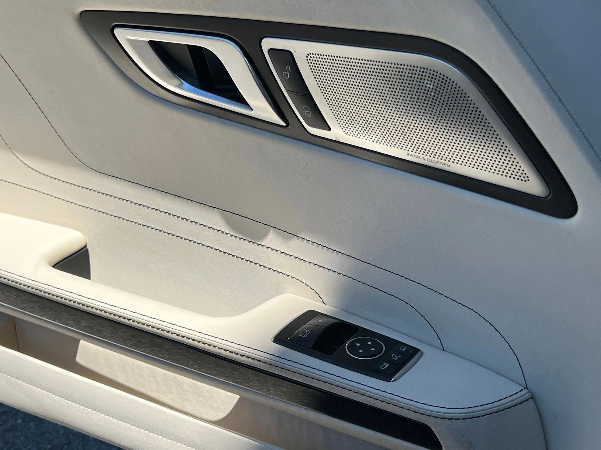 Used 2012 Silver Mercedes-Benz Base image 30