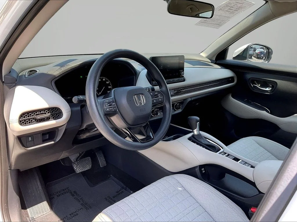 Used 2024 Platinum White Pearl Honda LX image 19