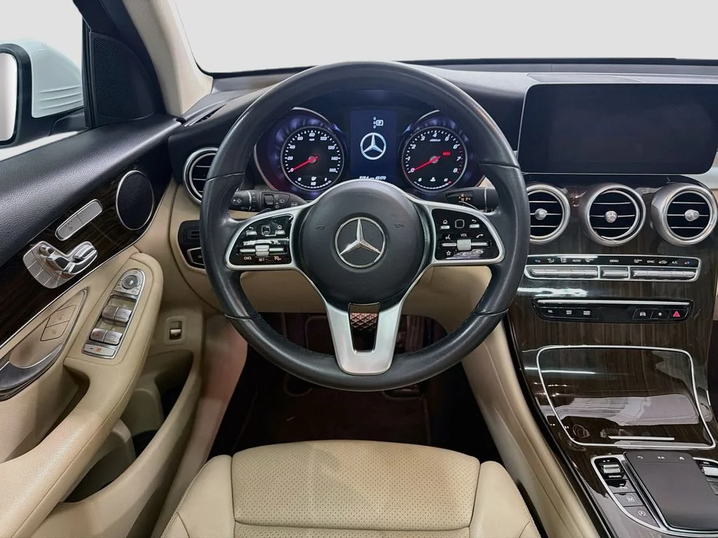 Certified Used 2022 Polar White Mercedes-Benz GLC 300 image 21