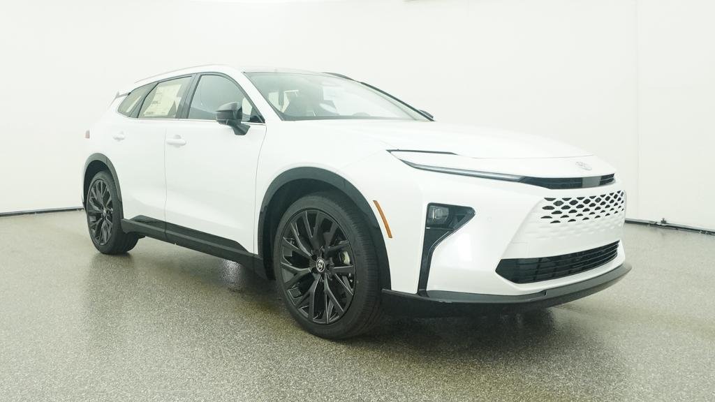 New 2026 Oxygen White Toyota Limited image 37