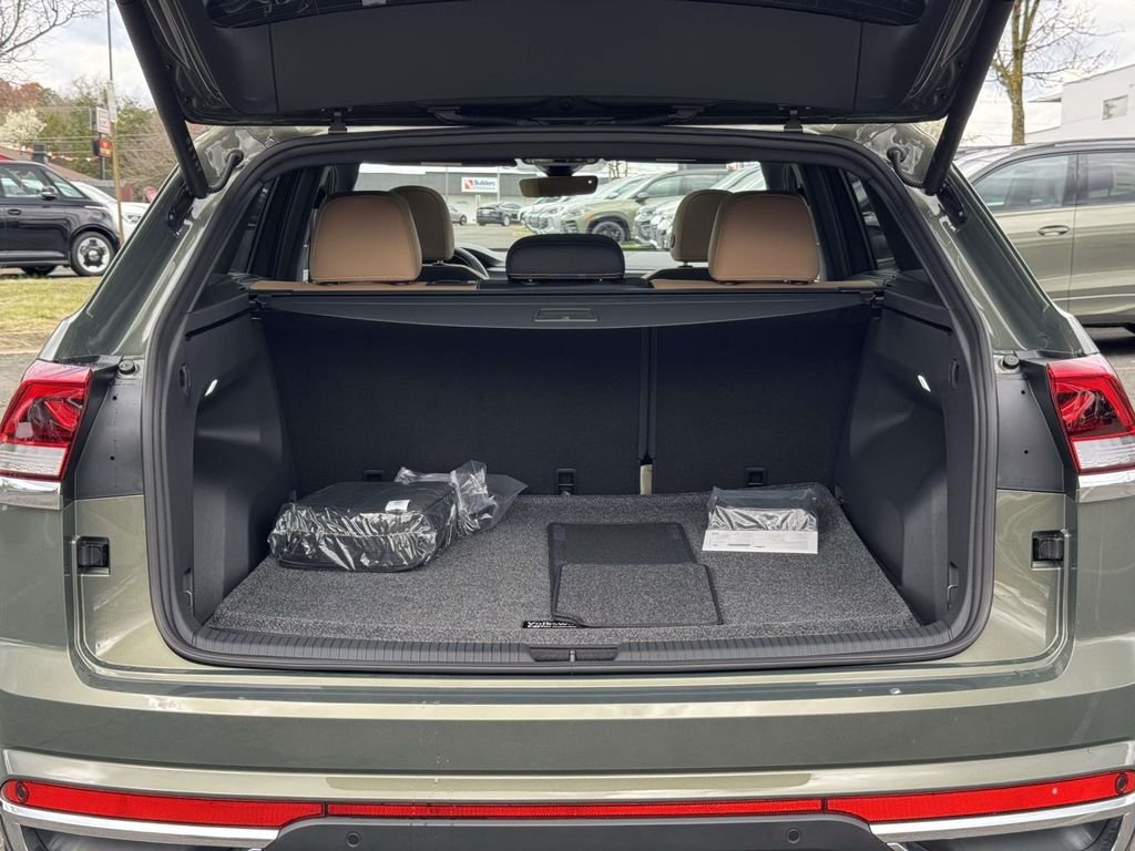 New 2026 Green Volkswagen 2.0T SEL image 29