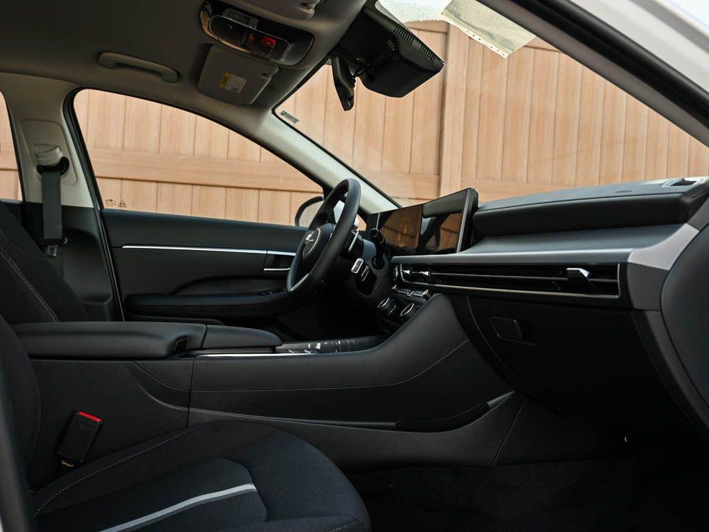 New 2026 Aero Silver Hyundai Blue FWD image 32