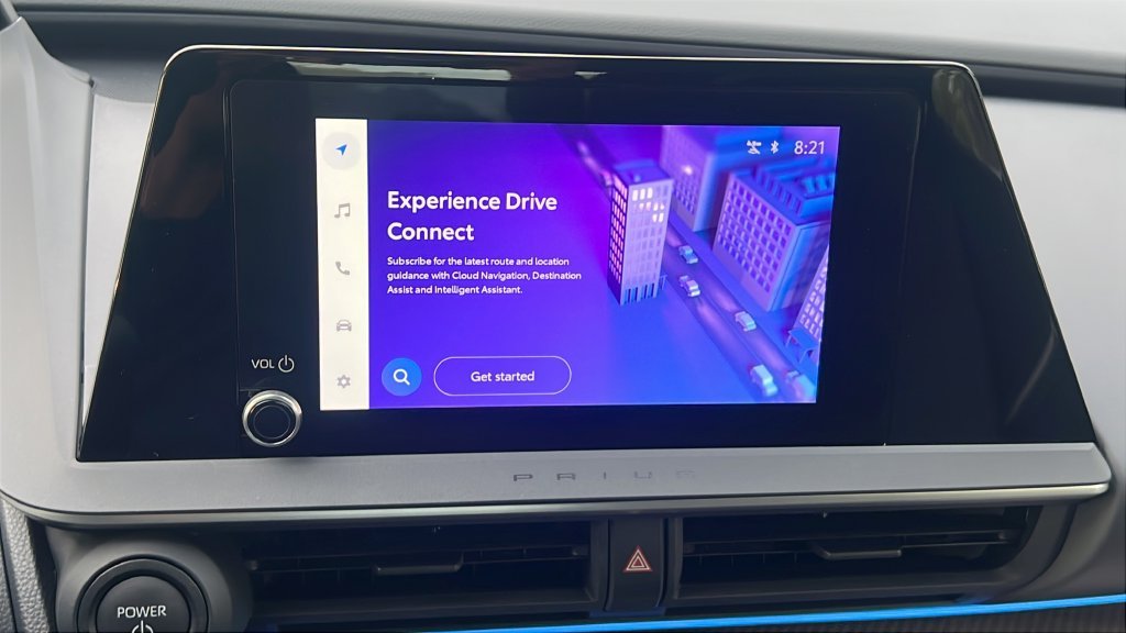 2026 Toyota Prius XLE - Photo 17