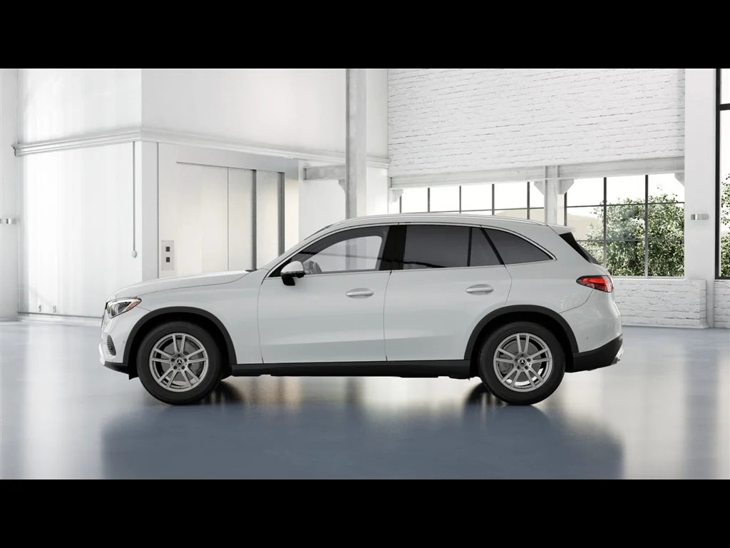 New 2026 MANUFAKTUR Moonlight White Metallic Mercedes-Benz GLC 300 image 29