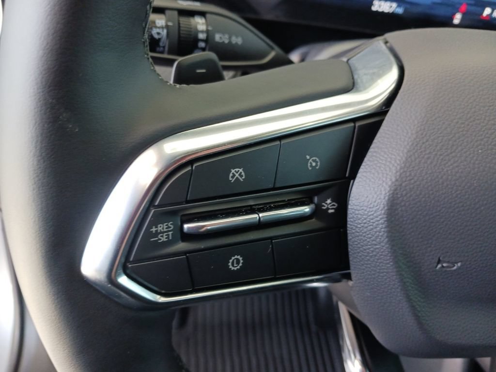 Used 2026 Sterling Gray Metallic Chevrolet LT image 32