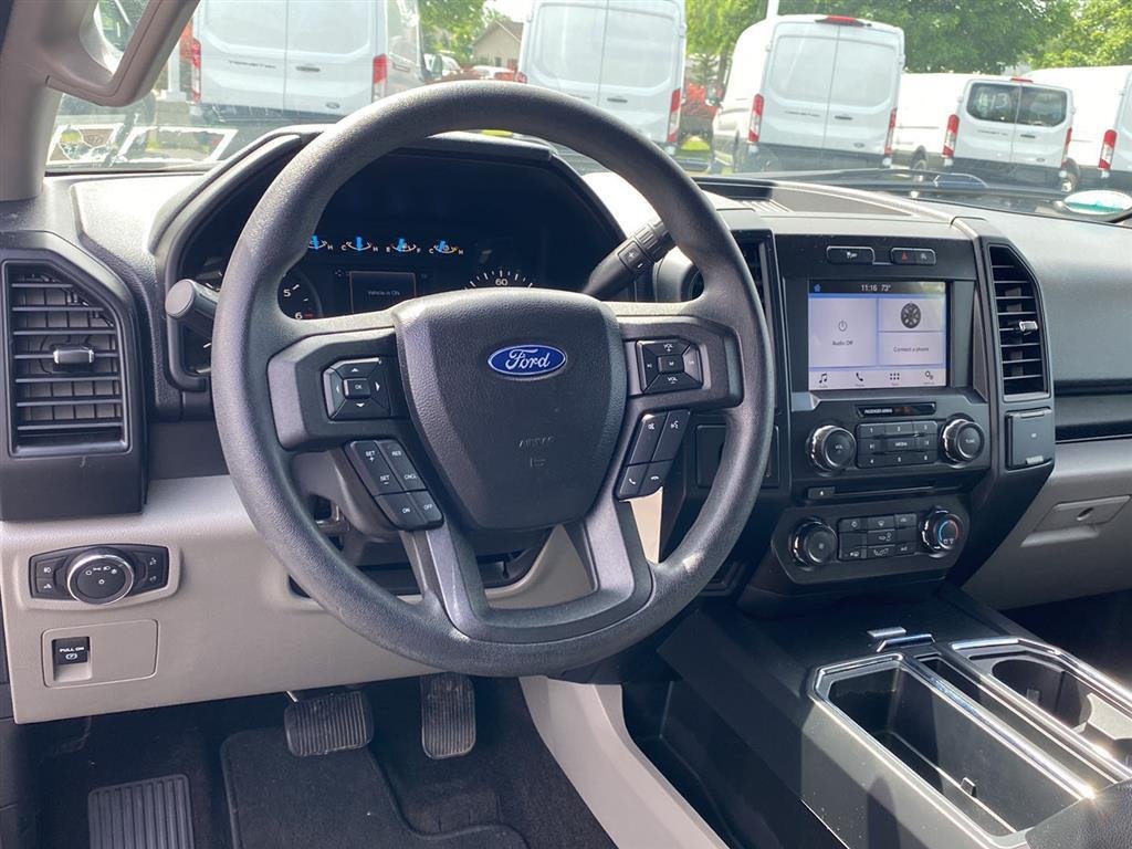 Used 2018 Magnetic Ford XL image 3