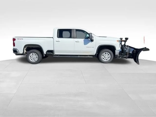 Used 2021 Summit White Chevrolet LT image 4