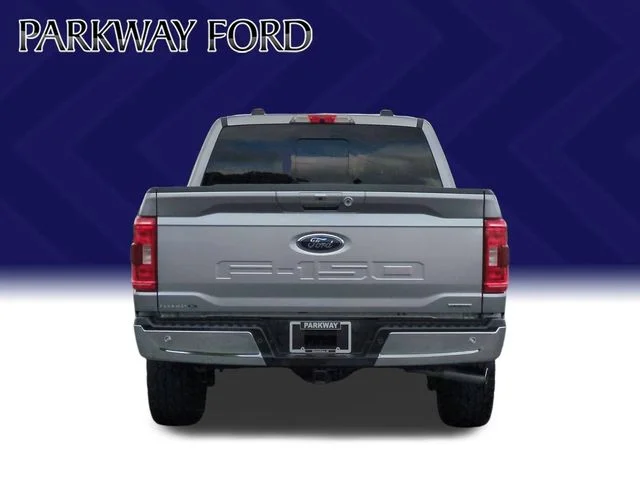 Used 2022 Silver Ford XLT image 4
