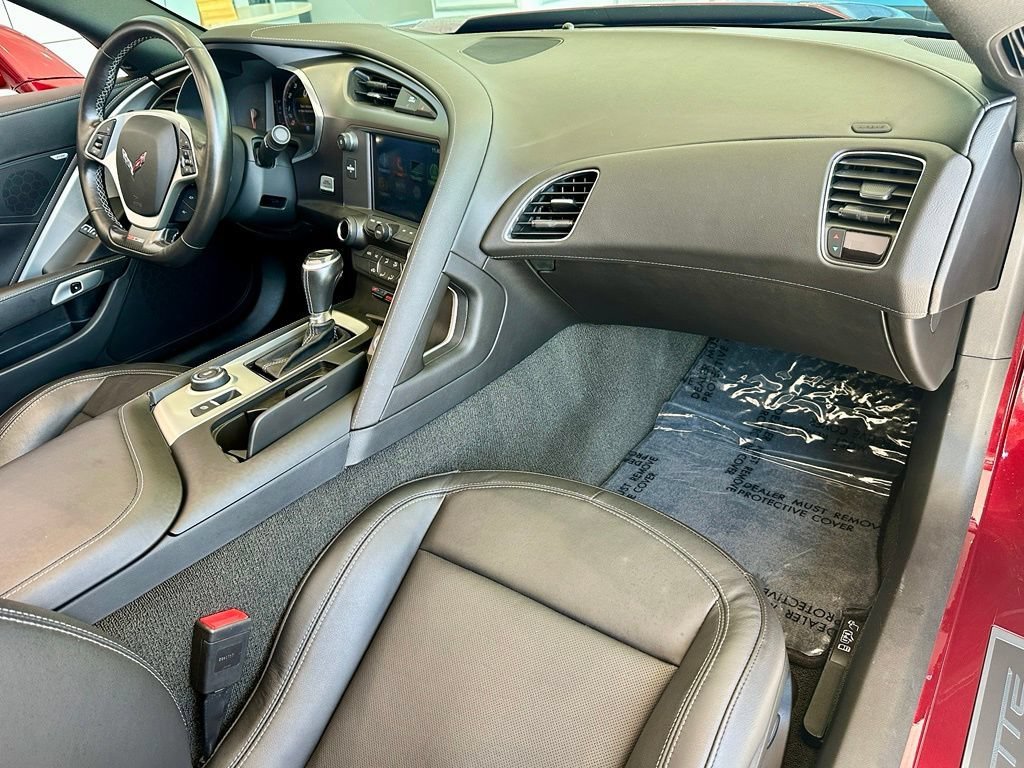 Used 2018 LONG BEACH RED METALLIC TINTCOAT Chevrolet Z06 1LZ image 21