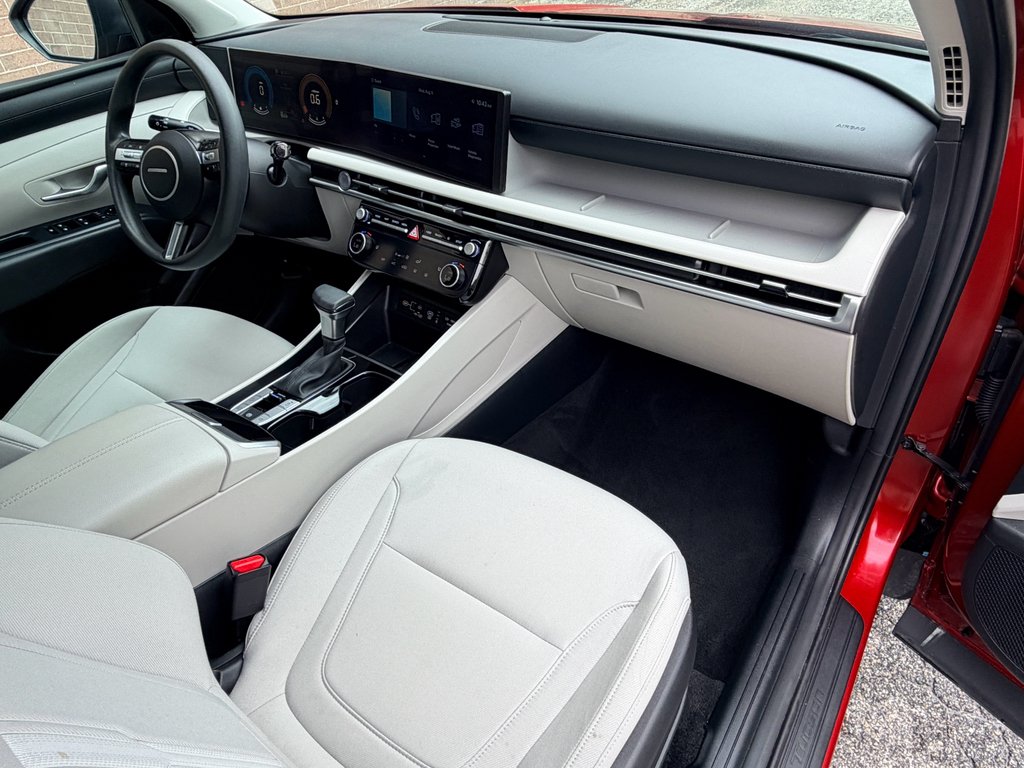 Used 2025 Ultimate Red Hyundai SEL image 23