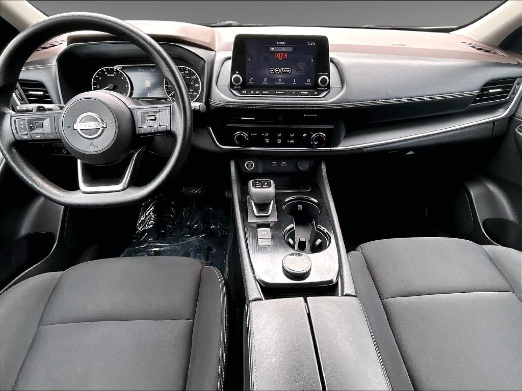 Used 2023 Glacier White Nissan S image 16