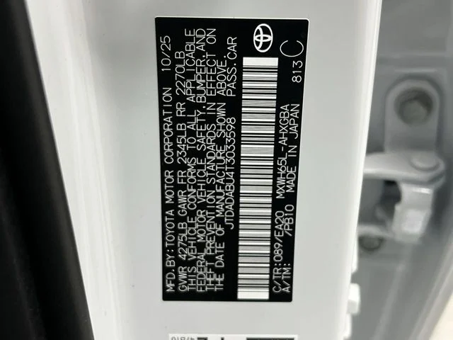New 2026 Wind Chill Pearl <sup>1</sup> Toyota  XLE AWD image 32