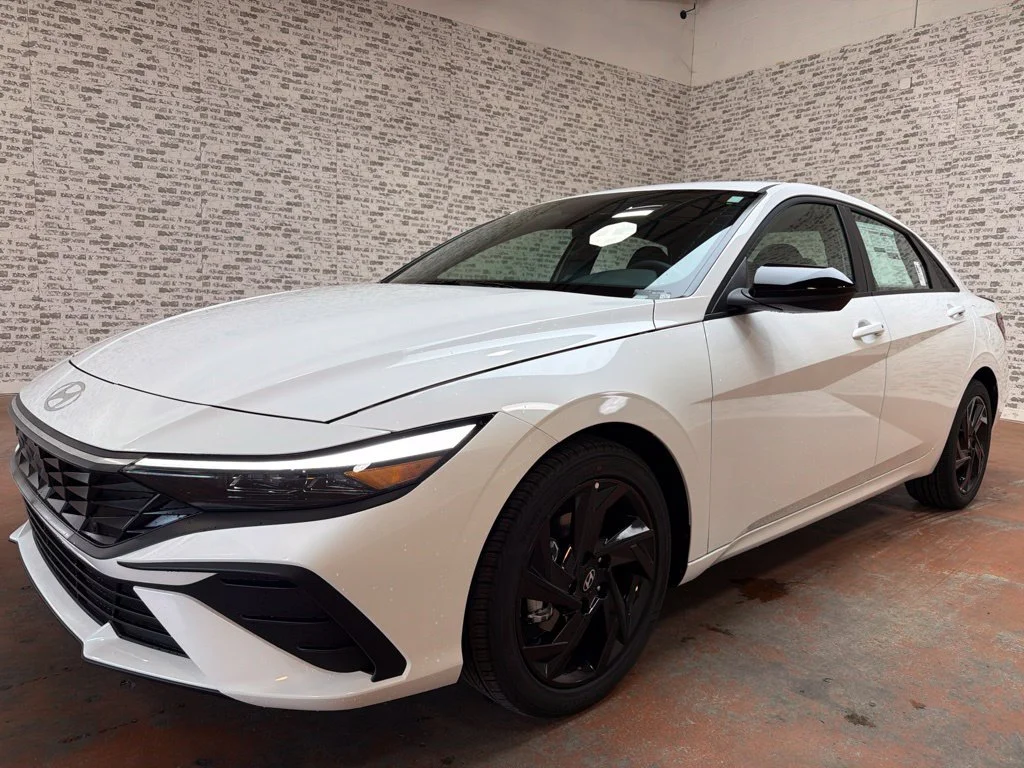 New 2026 Serenity White Hyundai SEL Sport image 3