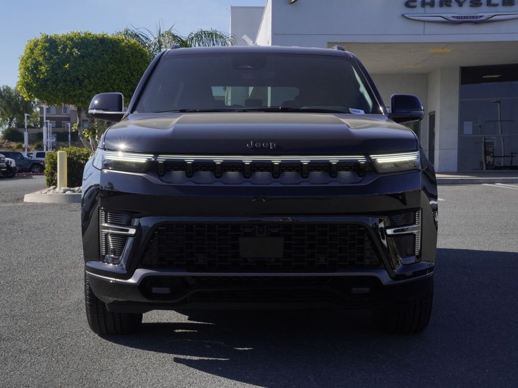 New 2026 High Gloss Black Exterior Paint Jeep Limited Altitude 4X4 image 8