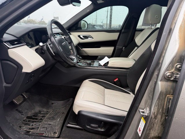 Used 2018  Land Rover SE R-Dynamic image 2