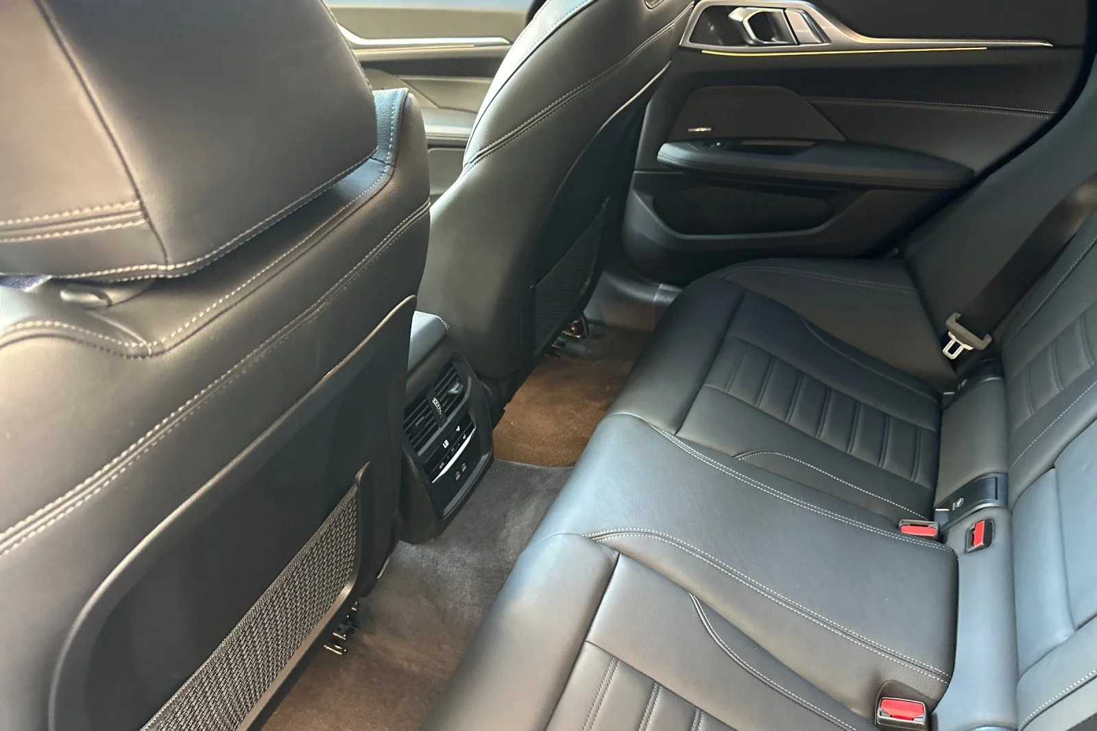 Used 2024 Black Sapphire Metallic BMW M440i image 11