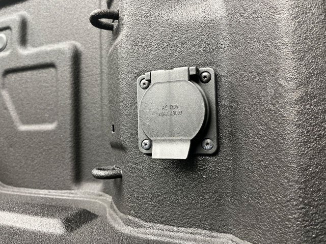 Used 2023 Sterling Metallic GMC SLE image 33
