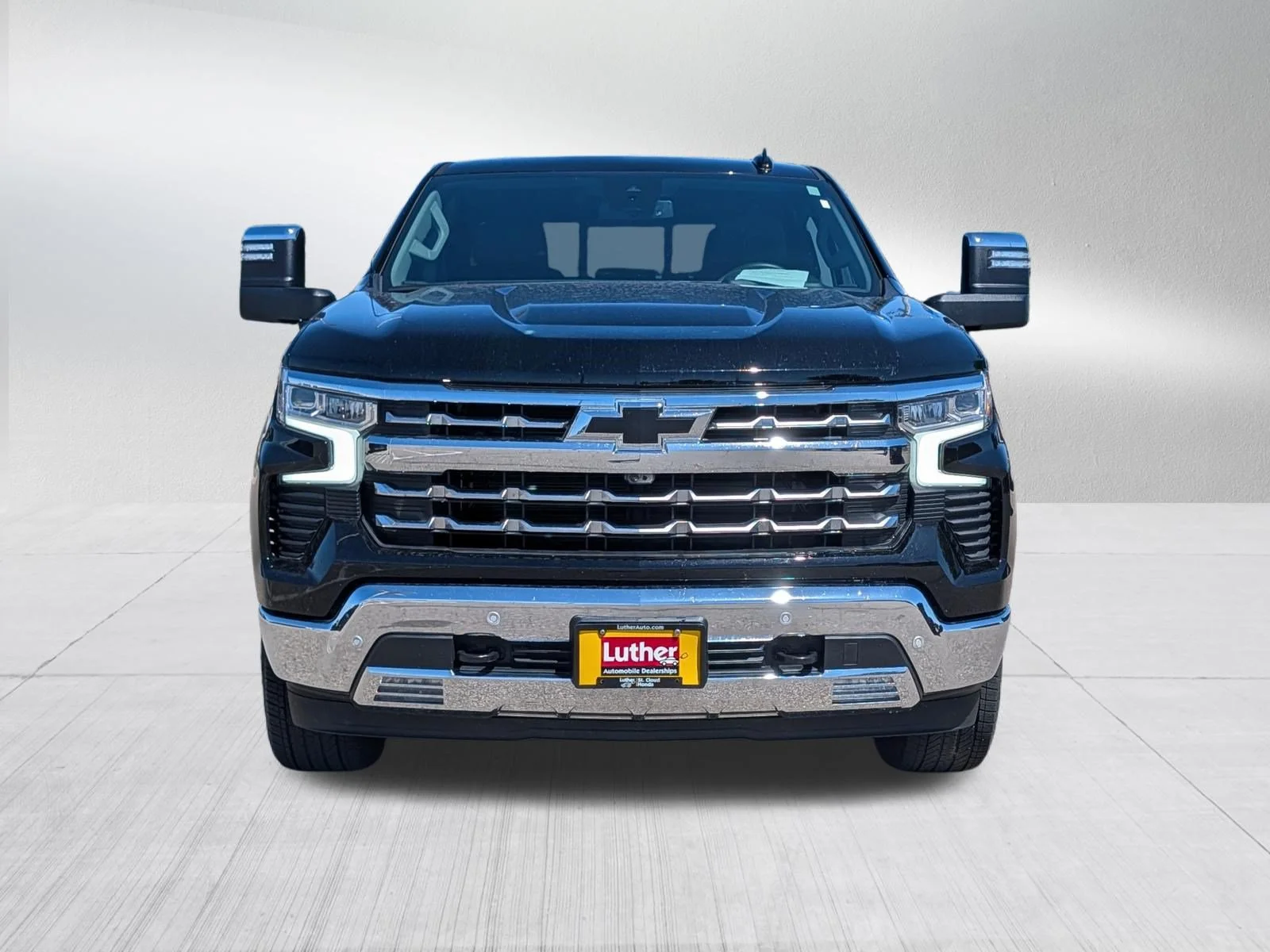 Used 2024 Chevrolet Silverado 1500 LTZ with VIN 2GCUDGED5R1203445 for sale in Waite Park, Minnesota