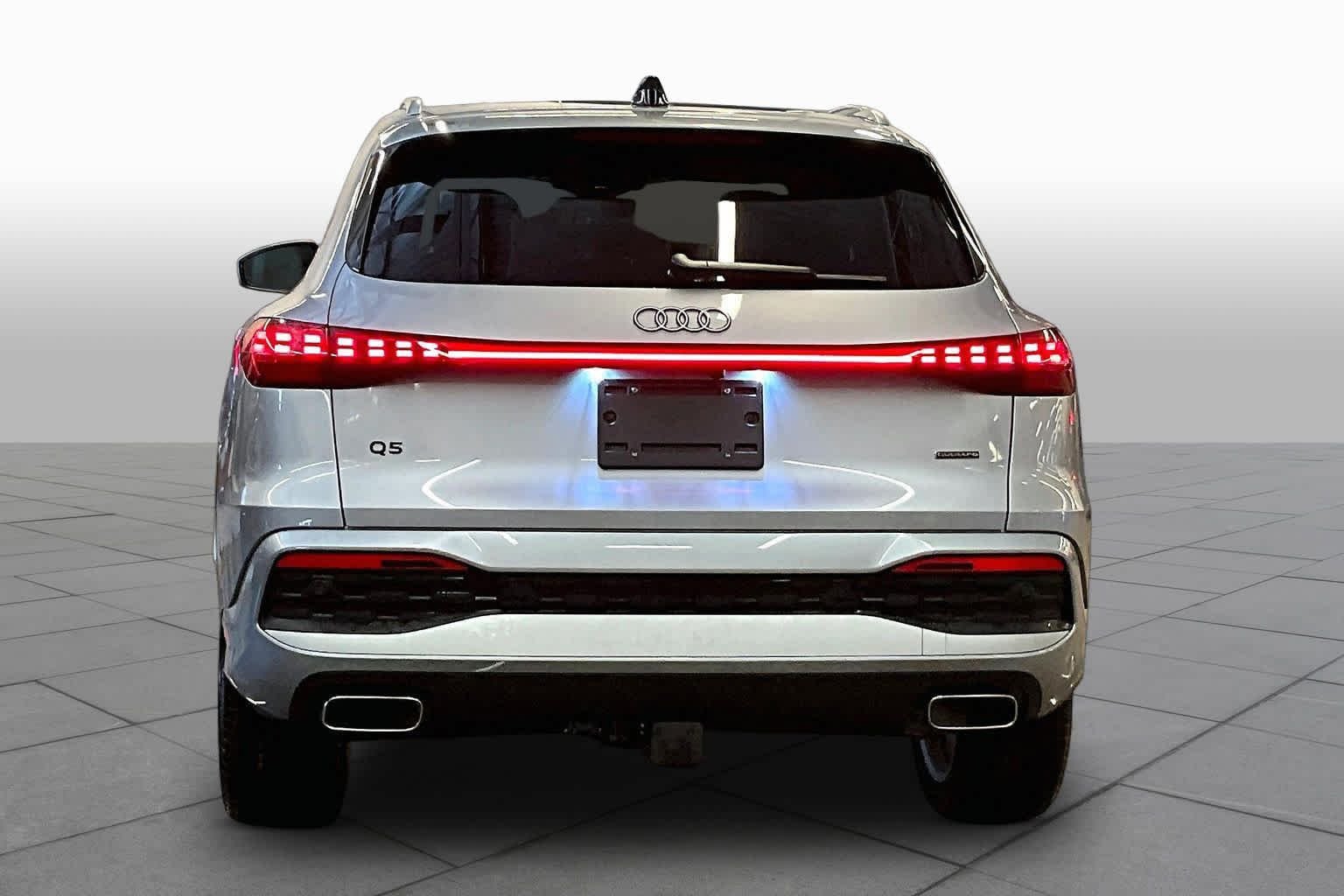Used 2025 Florett Silver Metallic Audi Premium Plus image 5