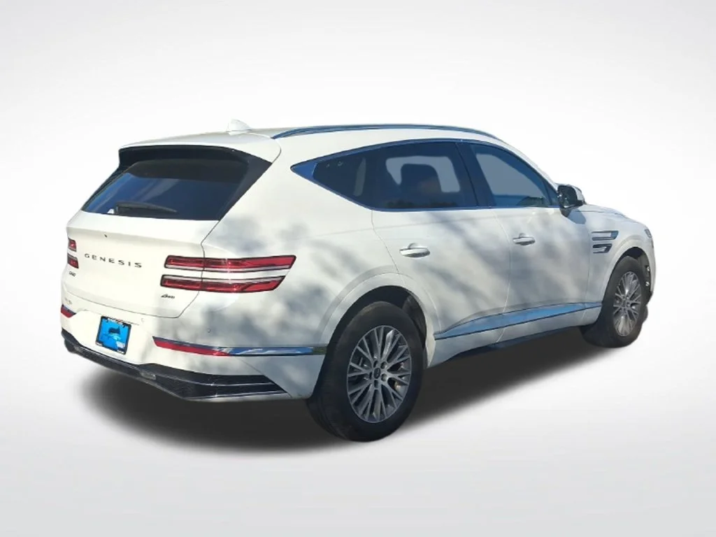 Certified Used 2026 Uyuni White Genesis 2.5T image 5