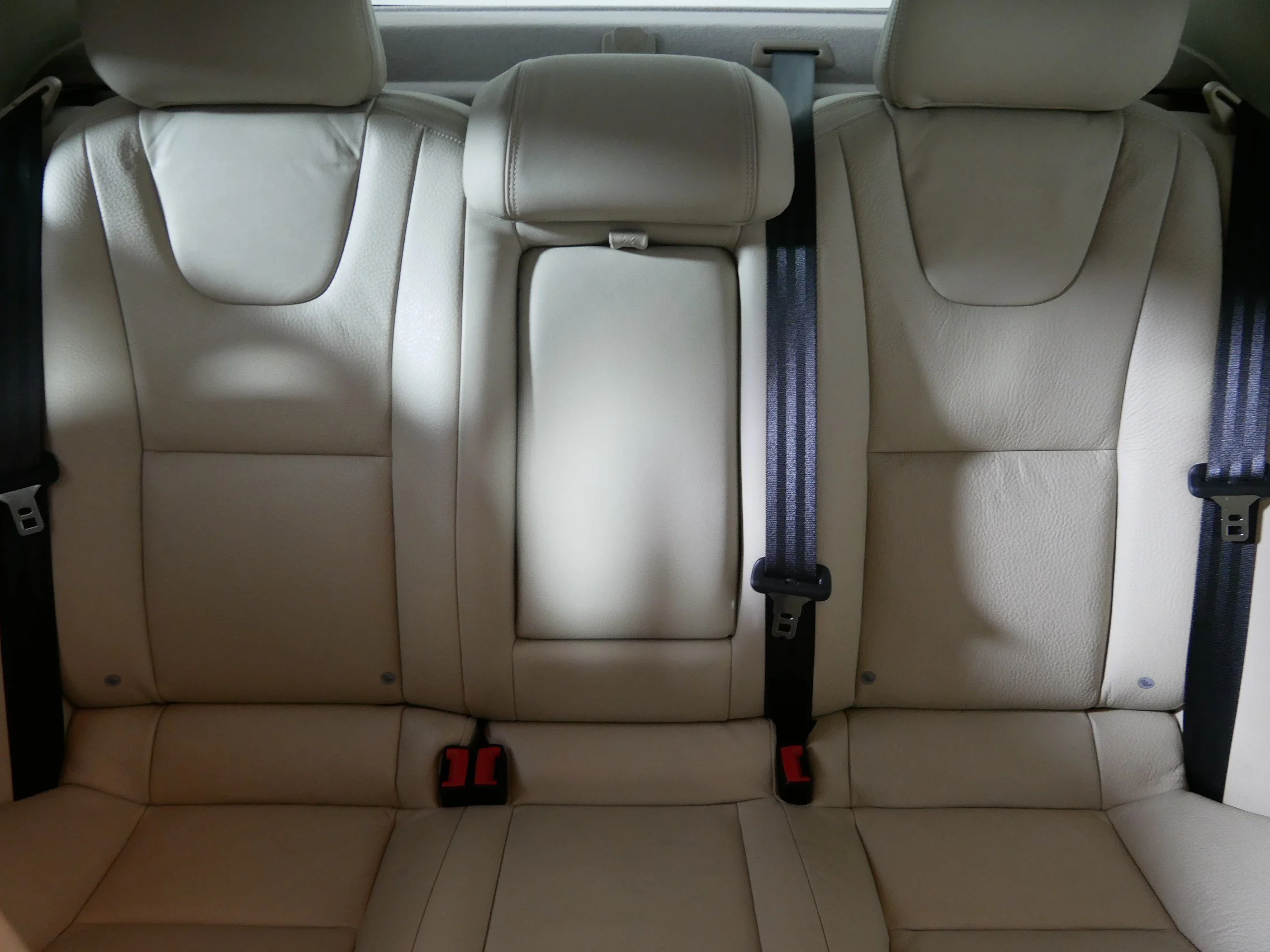 Used 2014 Seashell Metallic Volvo T5 image 13