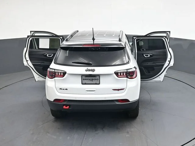 2025 Jeep Compass Trailhawk - Photo 31