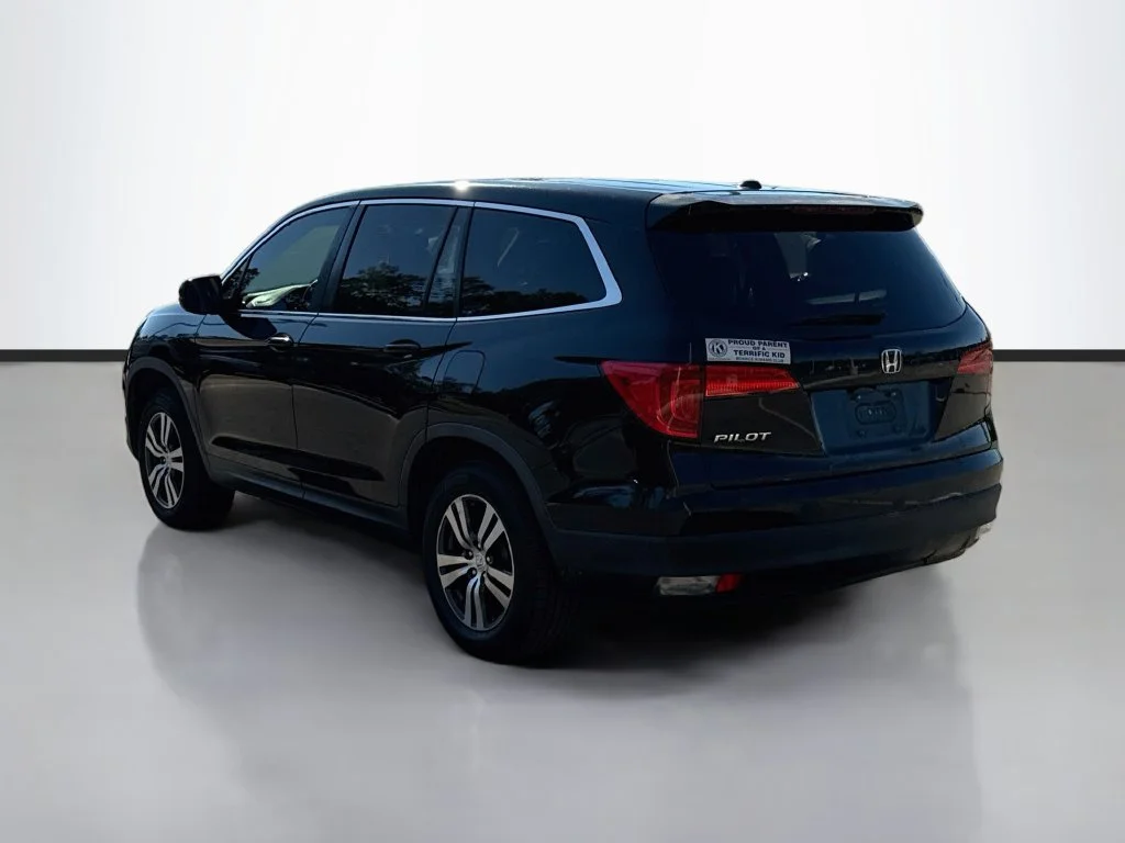 Used 2016 Crystal Black Pearl Honda EX-L image 5