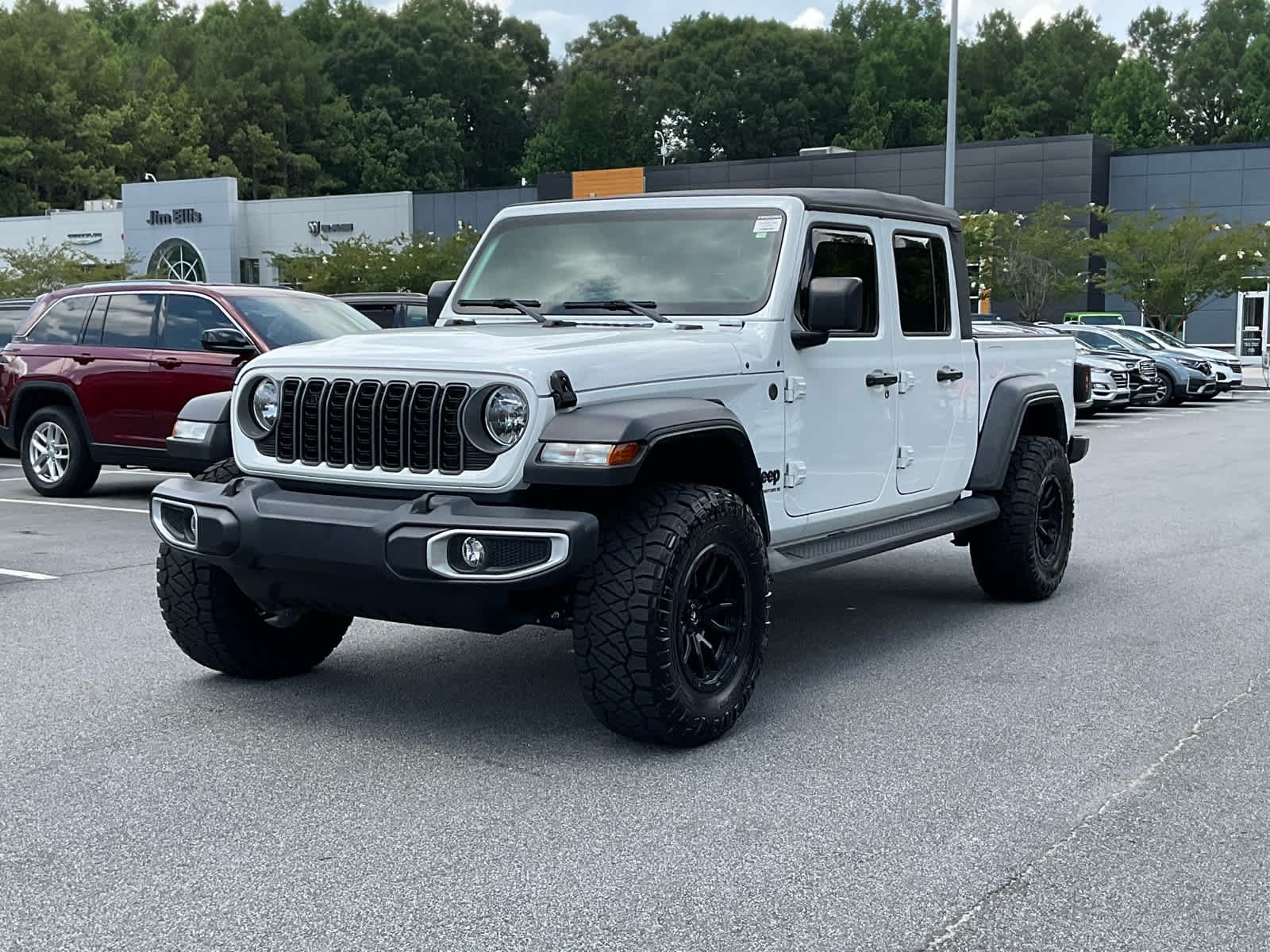 Used 2025 Bright White Clearcoat Jeep Sport image 9