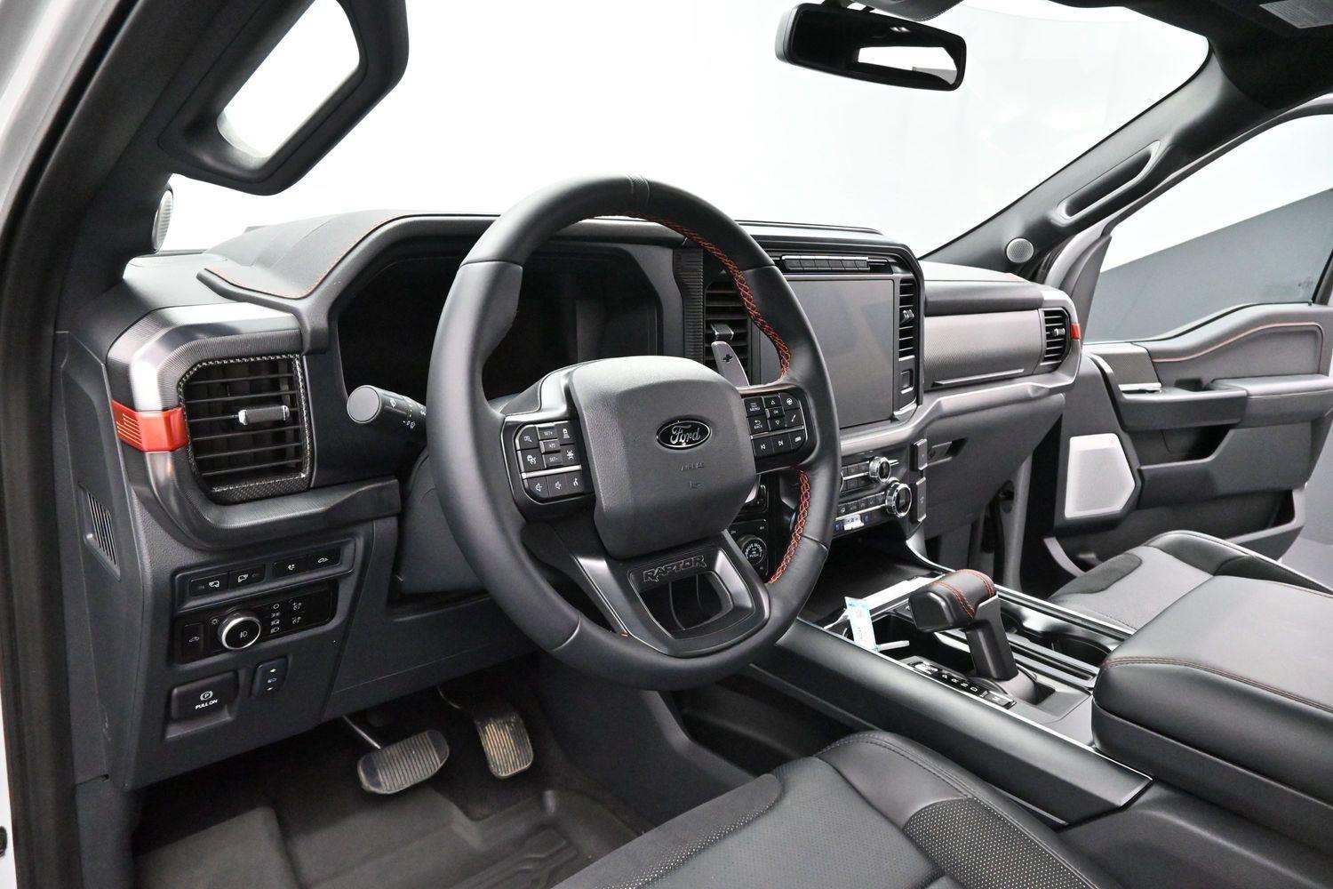 Used 2024 Avalanche Gray Ford Raptor image 17