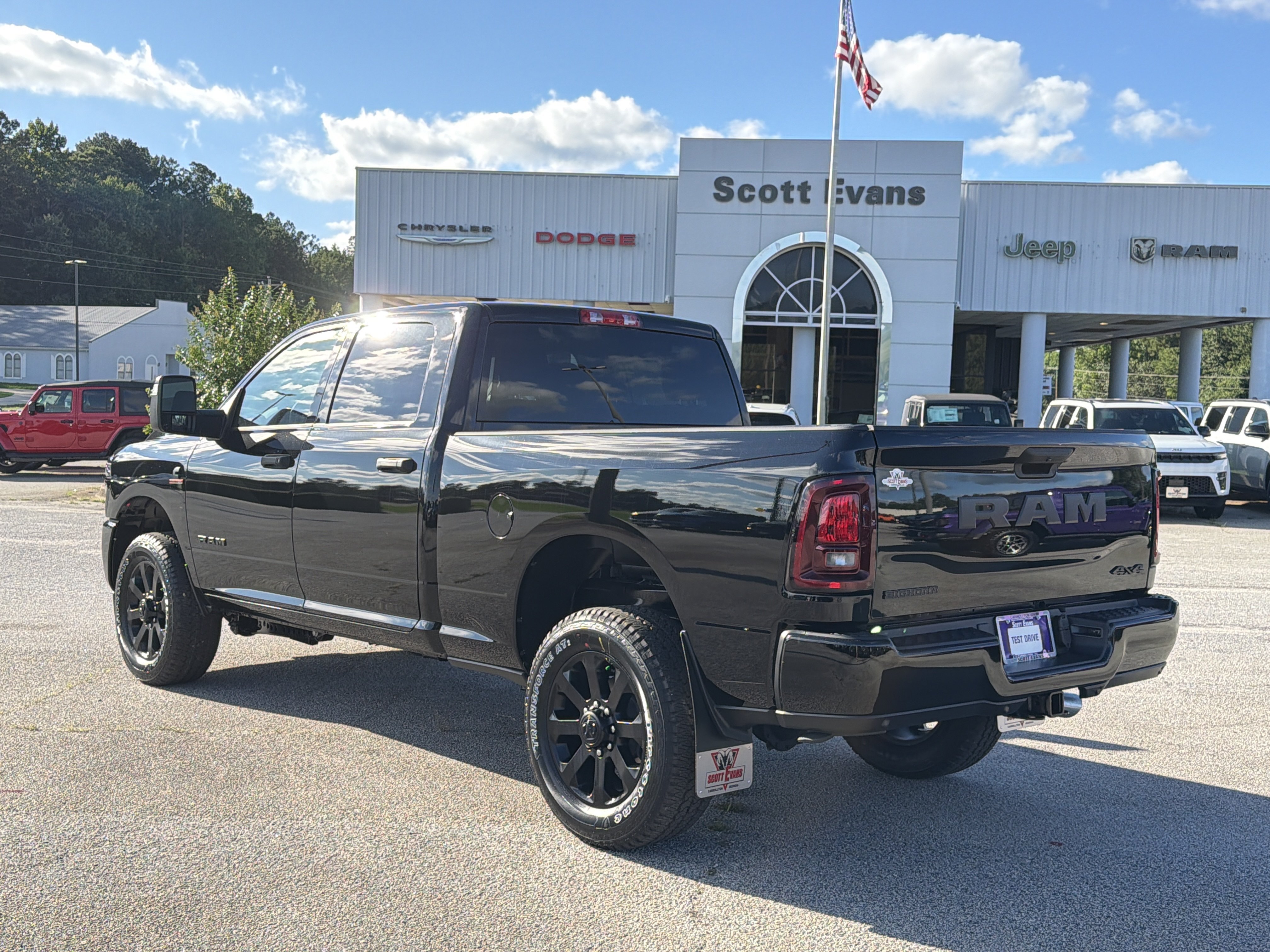 New 2026 Diamond Black Crystal Pearl-Coat Exterior Paint RAM Big Horn image 6