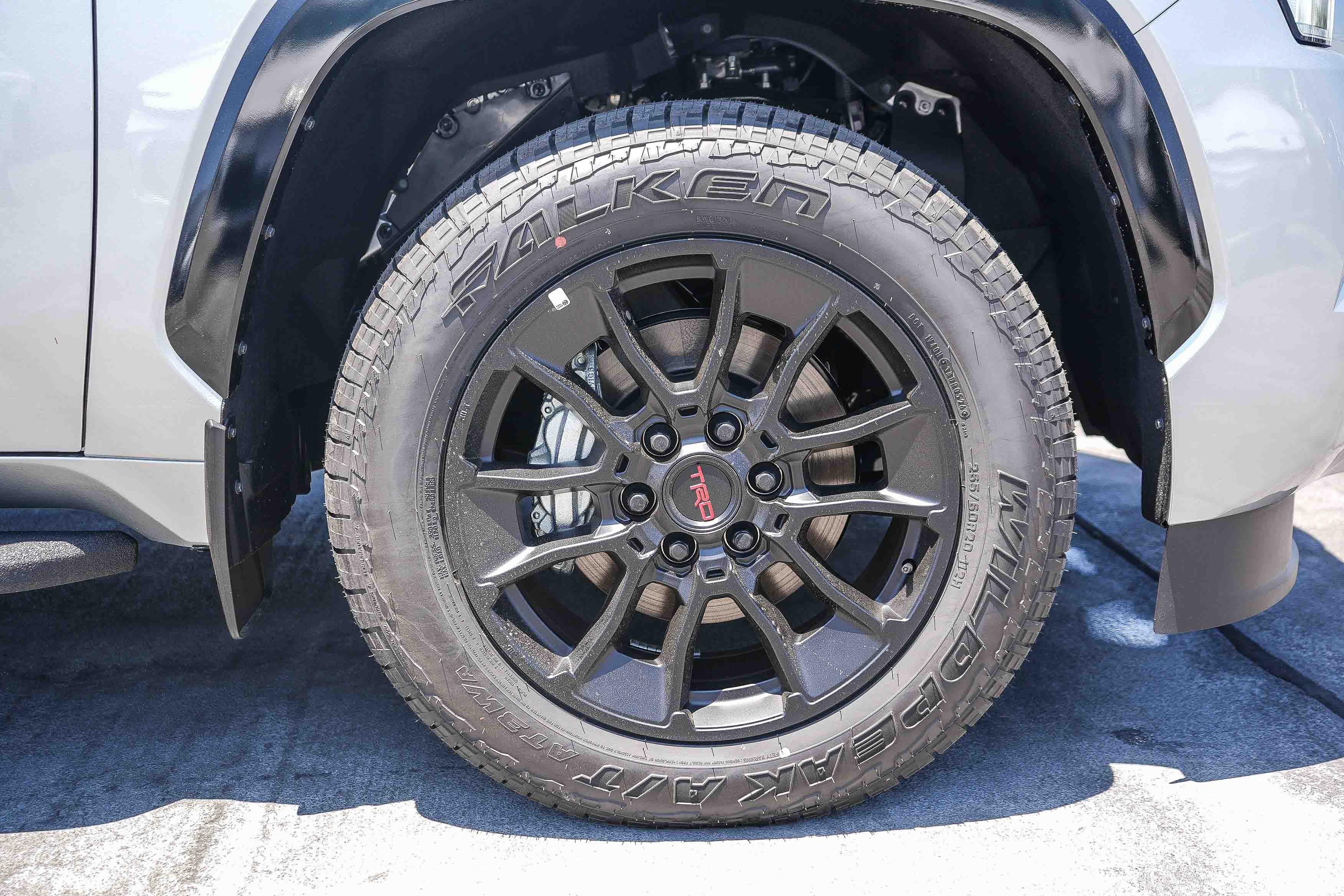 New 2026 Celestial Silver Metallic Toyota  Platinum image 11