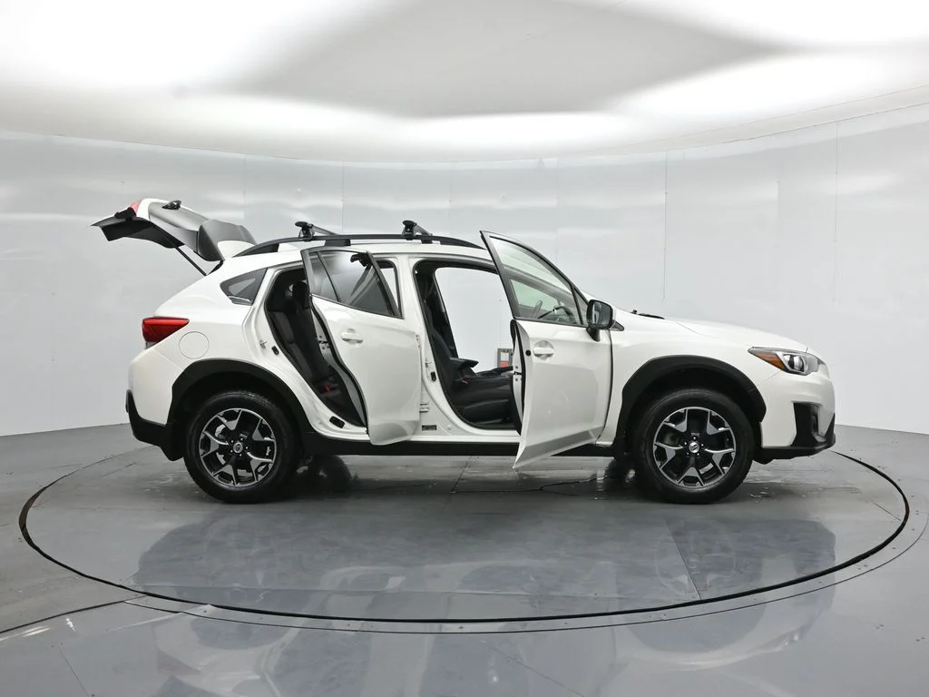 Certified Used 2018 White Subaru 2.0i Premium image 5