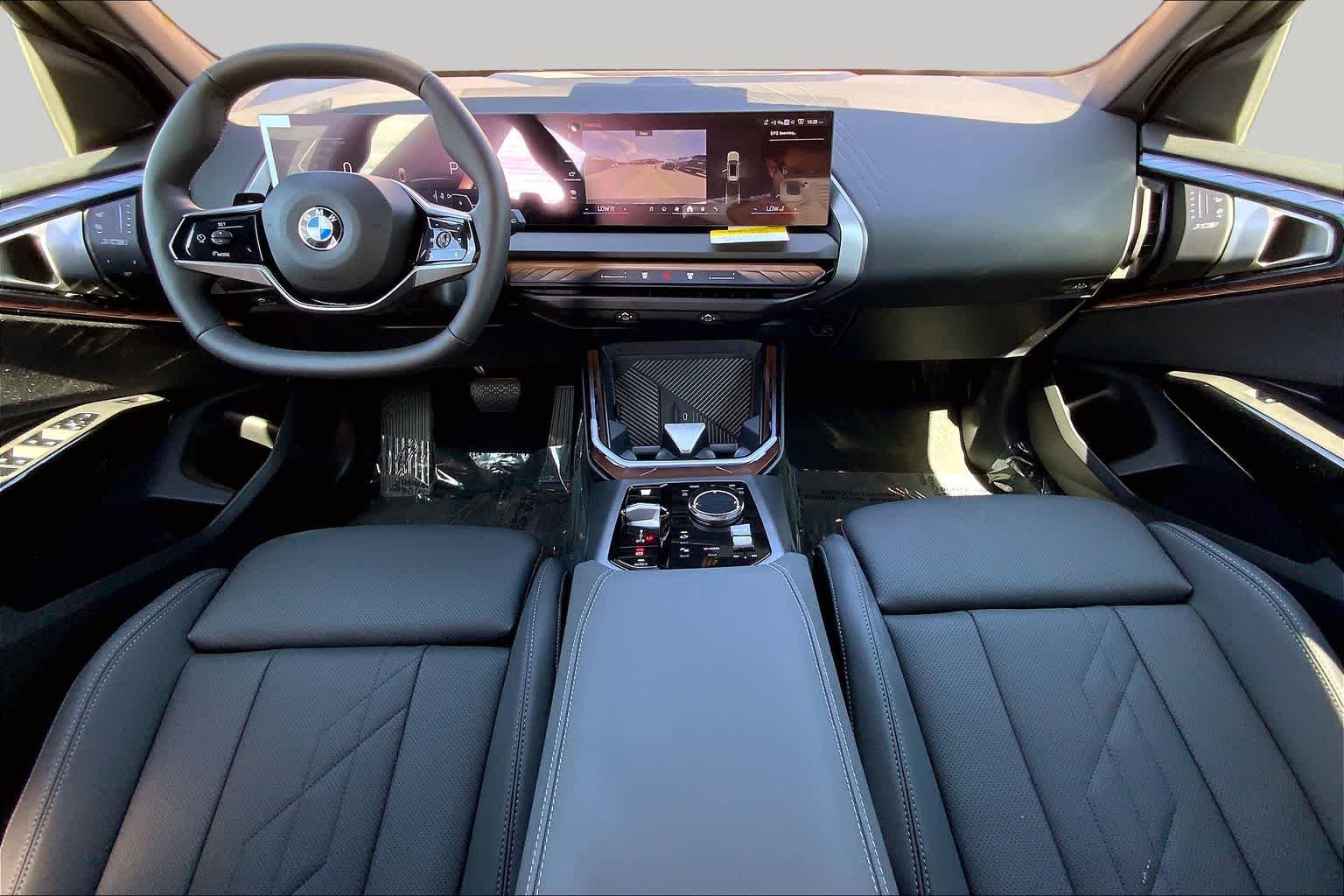 New 2026 Alpine White BMW 30 xDrive image 5