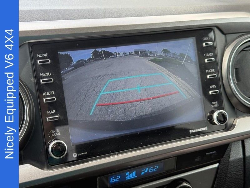 Used 2022 White Toyota SR5 image 22