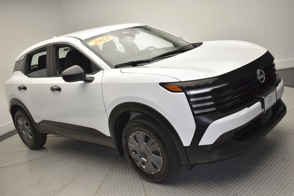 Certified Used 2025 White Nissan S image 3