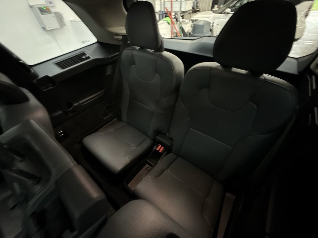 Used 2020 Gray Metallic Volvo T6 Momentum image 20