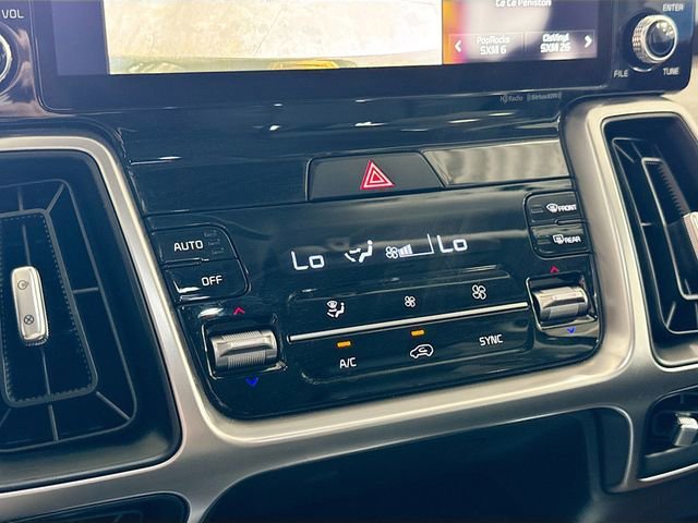 Used 2023  Kia X-Line S image 17