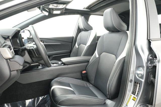 Certified Used 2025 PRECIOUS METAL Toyota  image 50