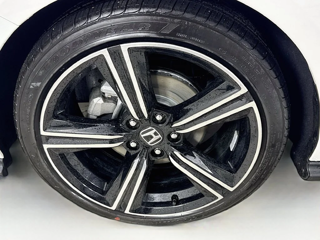 New 2026 Platinum White Pearl Honda SE image 13
