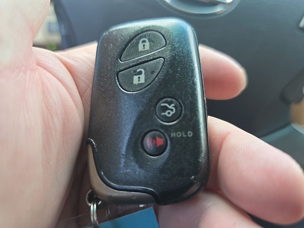 Used 2012 Red Lexus 460 image 22
