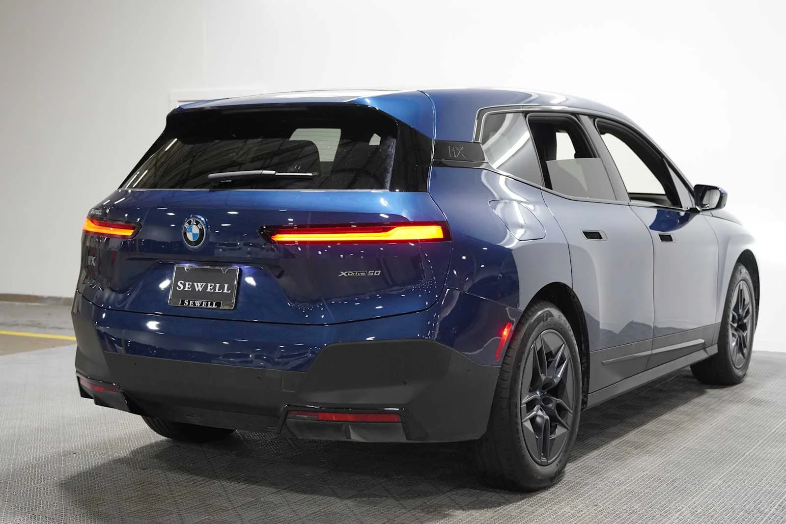 Certified Used 2024 Phytonic Blue Metallic BMW xDrive50 image 4