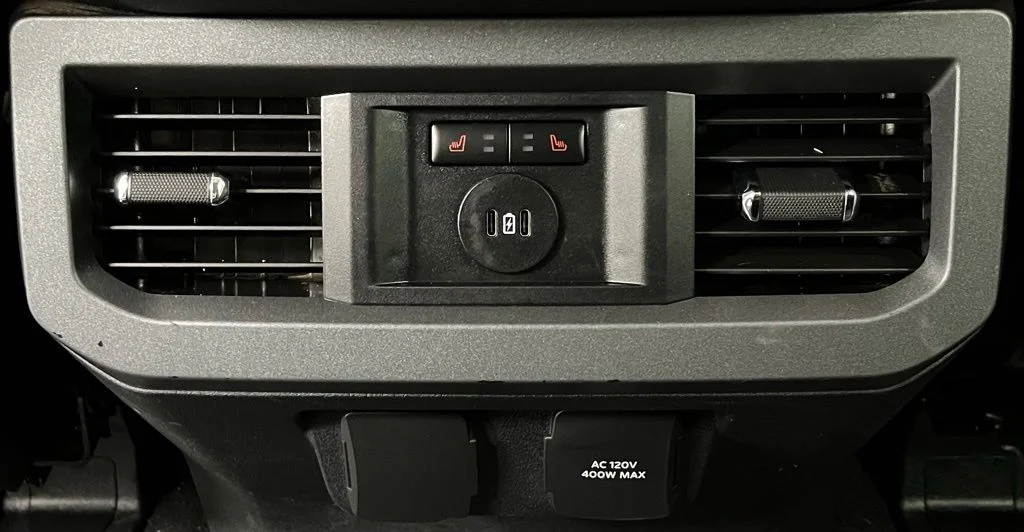 Used 2023 White Ford Lariat image 48