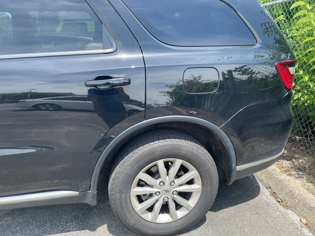 Used 2024 Black Dodge SXT image 19