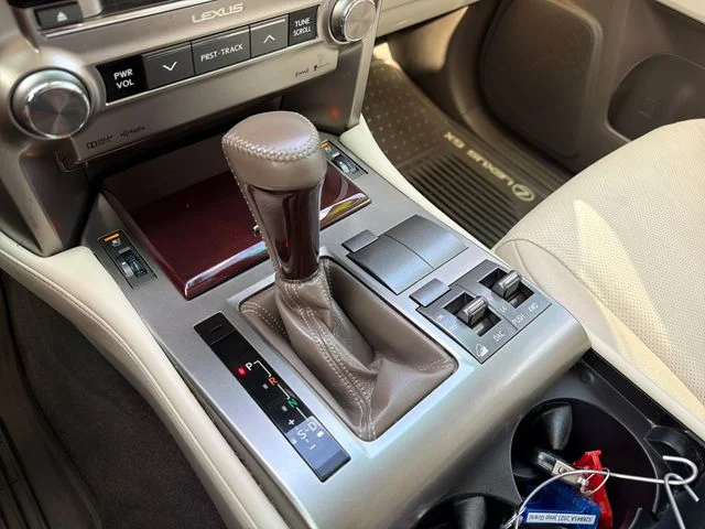Used 2019  Lexus 460 image 15