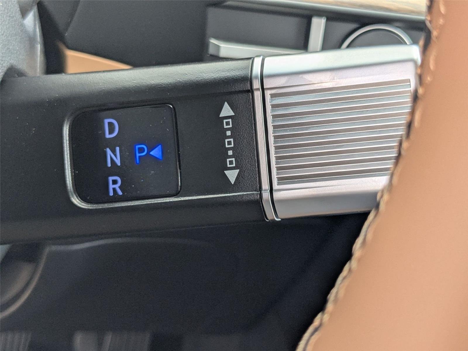 New 2026 Earthy Brass Matte Hyundai Calligraphy image 17