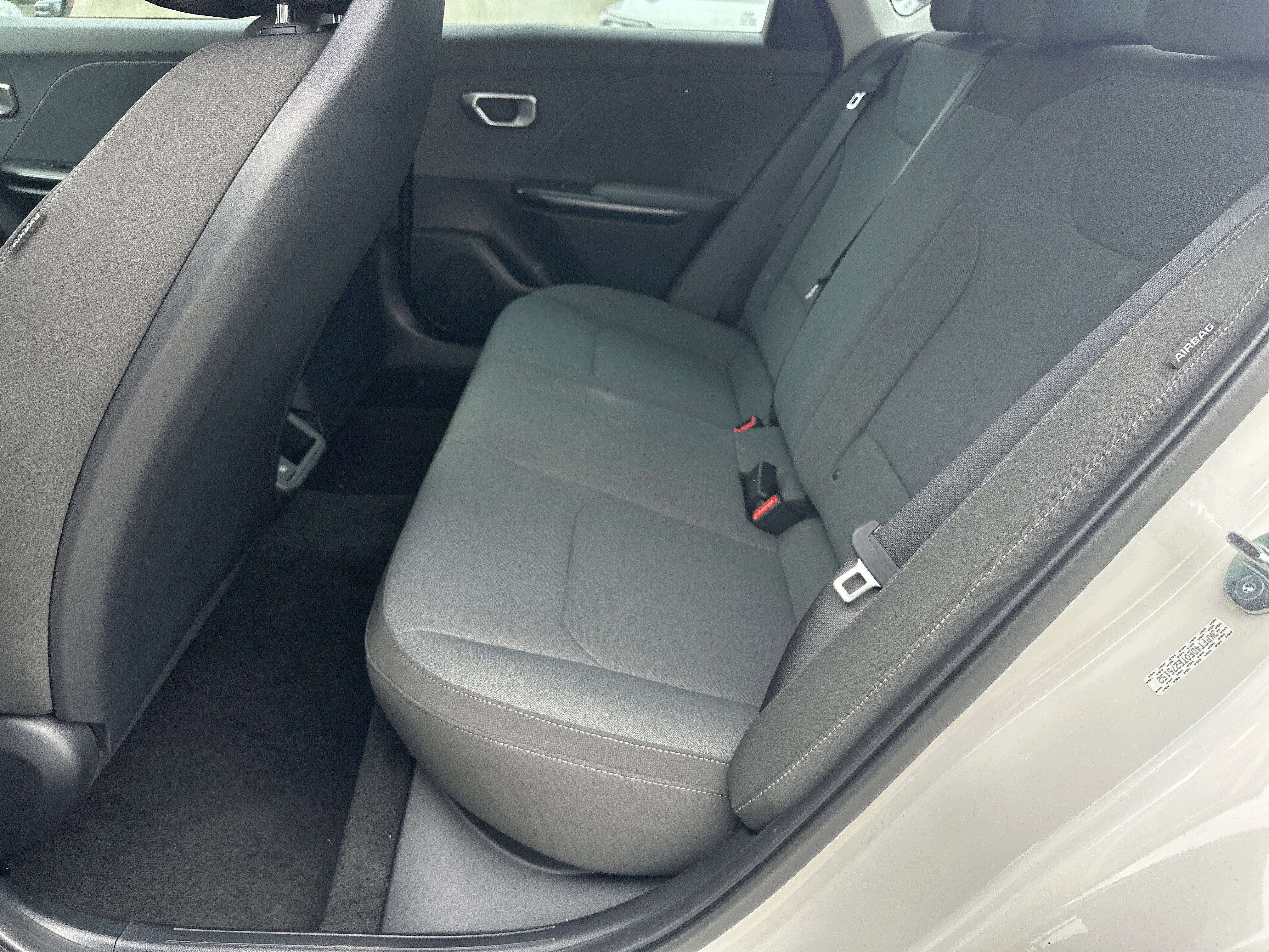 New 2026 Snow White Pearl Kia LXS image 14