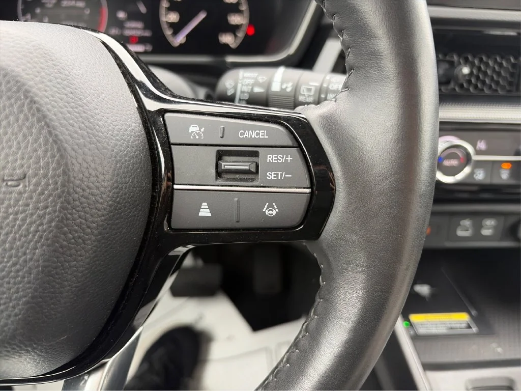 Used 2024 Meteorite Gray Metallic Honda 1.5T AWD EX-L image 32