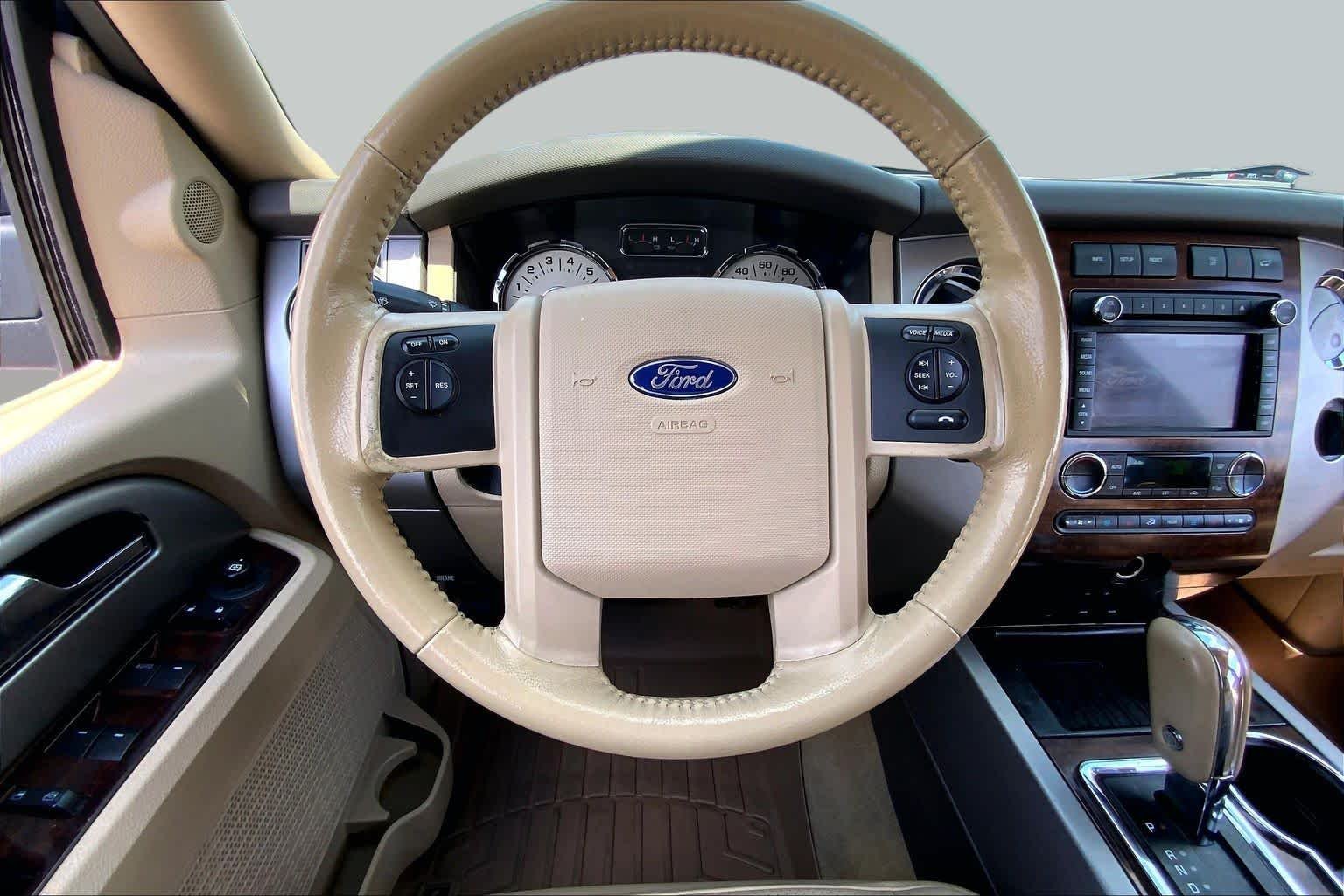 Used 2013 Blue Jeans Metallic Ford XLT image 6