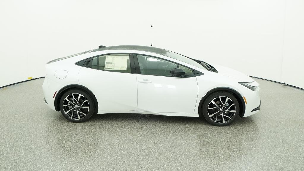 New 2026 Wind Chill Pearl Toyota XSE Premium image 74