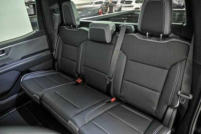 New 2026 Onyx Black GMC Elevation Extended Range image 8